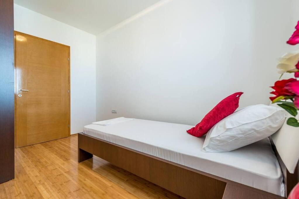 Apartment Belvedere With Magnificent Sea View Terrace Dubrovnik Exterior foto
